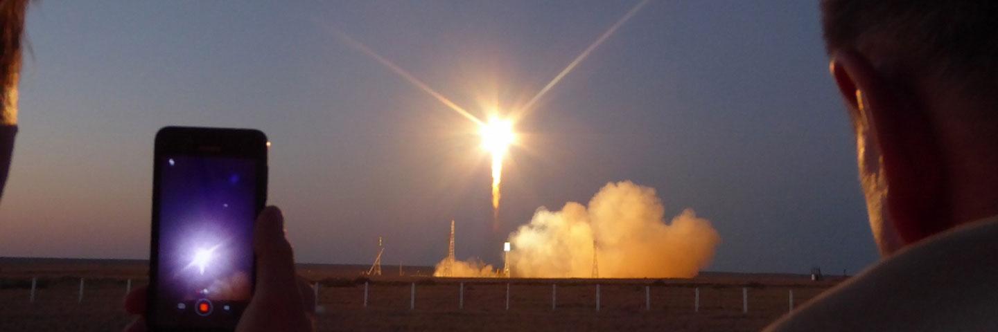 Footsteps-of-an-astronaut_1440480